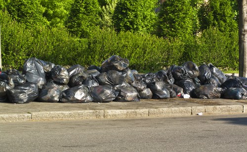 Residential rubbish collection in Lower Plenty